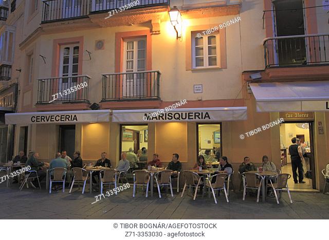 Spain, Andalusia, Cadiz, restaurant, people,