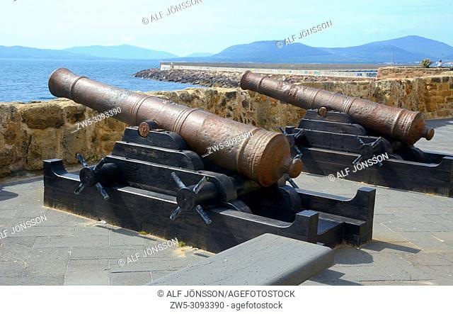 Antique cannons by Alghero promenade, Sassari province, Sardinia, Italy