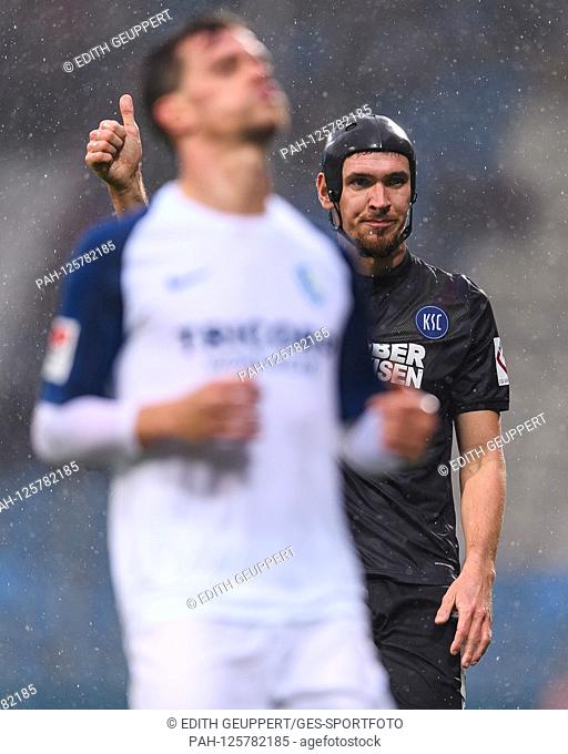Damian Rossbach (KSC) shows the thumbs up after. GES / Soccer / 2nd Bundesliga: VfL Bochum - Karlsruher SC, 20.10.2019 - Football / Soccer 1st Division: VfL...