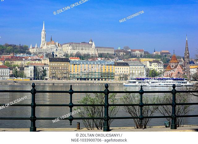 Castle District in Budapest, Matthias Church, hotel complex, Danube and fishermen s bastion