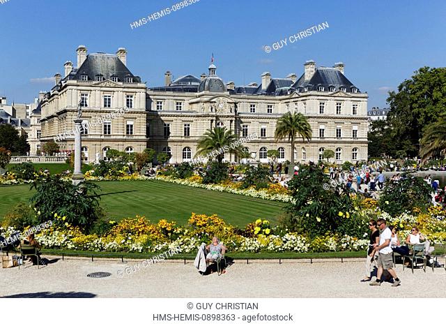 France, Paris, Jardin du Luxembourg, Luxembourg Palace (the French Senate)