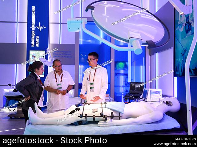 RUSSIA, MOSCOW REGION - AUGUST 14, 2023: Demonstration of phantom pain treatment at the Kirov Military Medical Academy stand at the Army 2023 International...