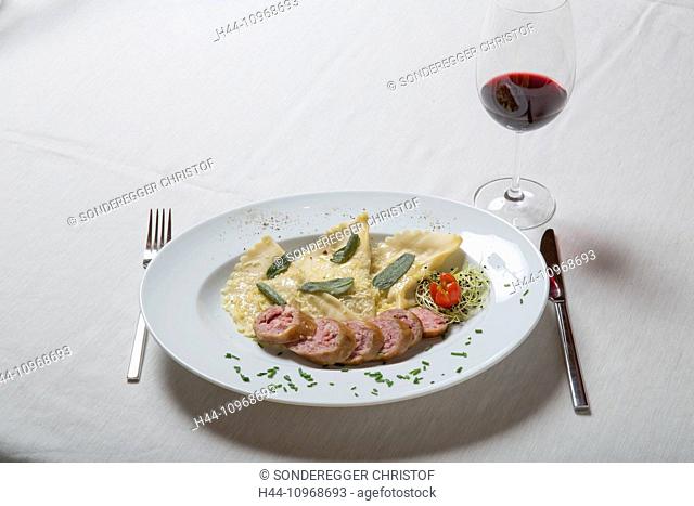 catering, courts, dishes, canton, GR, Graubünden, Grisons, Upper Engadine, food, eating, catering, restaurant, hotel, Switzerland, Europe, sausage, ravioli