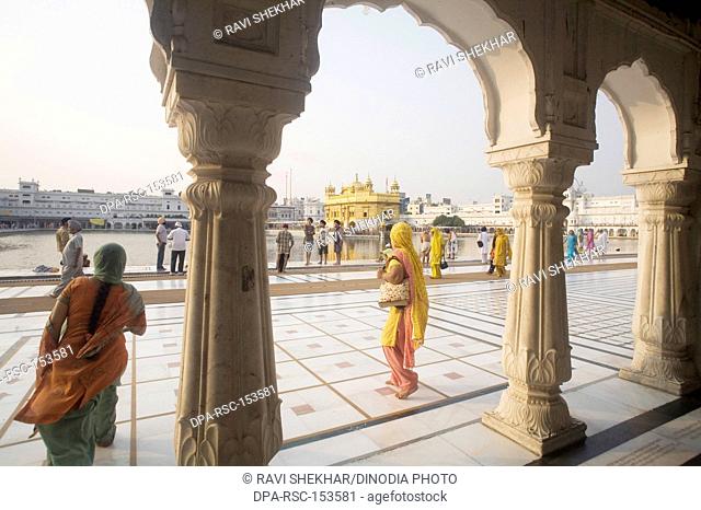 Marble pattern design and pillar courtyard architecture ; Swarn Mandir Golden temple ; Amritsar ; Punjab ; India