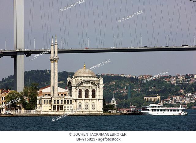 Bosporus Bridge and the Mecidiye Mosque, Istanbul, Turkey