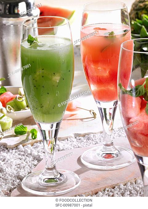 Kiwi fruit drink and watermelon drink (non-alcoholic)