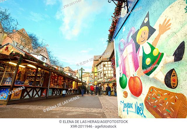 Christmas market at the city center. Colmar. Wine route. Haut-Rhin. Alsace. France