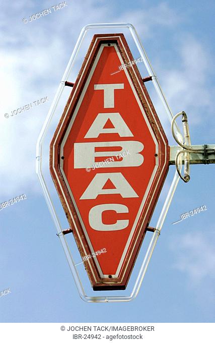 FRA, France, Normandy, Bayeux: Sign of a tabacco an newspaper shop