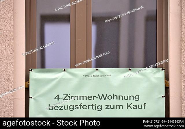 24 June 2021, Saxony, Leipzig: ""4 room apartment ready to move in for sale. At a newly built, multi-storey residential building in direct location to the...
