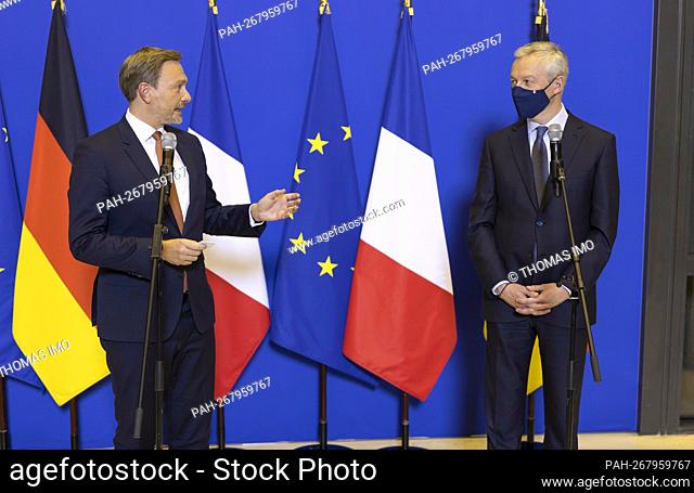 Christian Lindner, Federal Minister of Finance, travels to Paris for a meeting with his French counterpart. Here at a press statement with the Minister of...