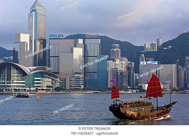 Junk, Victoria Harbour, Hong Kong, SAR, China
