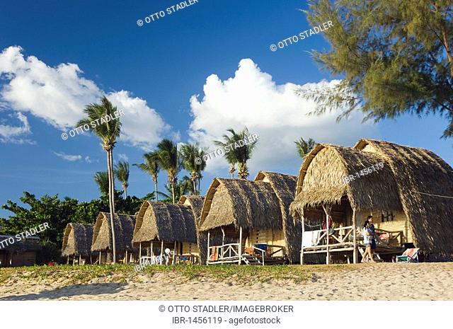Palm huts on the beach, Lanta River Sand Resort, Klong Nin Beach, Ko Lanta or Koh Lanta island, Krabi, Thailand, Asia