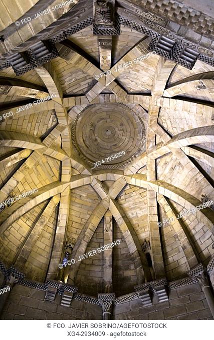 Interior view. Iglesia románica del Santo Sepulcro. Torres del Río. Provincia de Navarra. Spain
