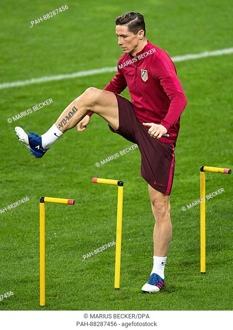Fernando Torres in action during the final training session of Atletico Madrid at the BayArena in Leverkusen, Germany, 20 February 2017