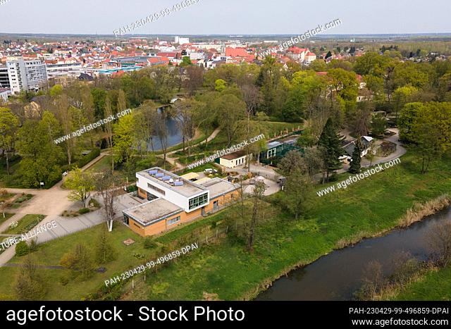 28 April 2023, Brandenburg, Senftenberg: Overview of the Senftenberg Zoo in front of the Senftenberg Lake. (Aerial view with a drone) Photo: Sebastian...