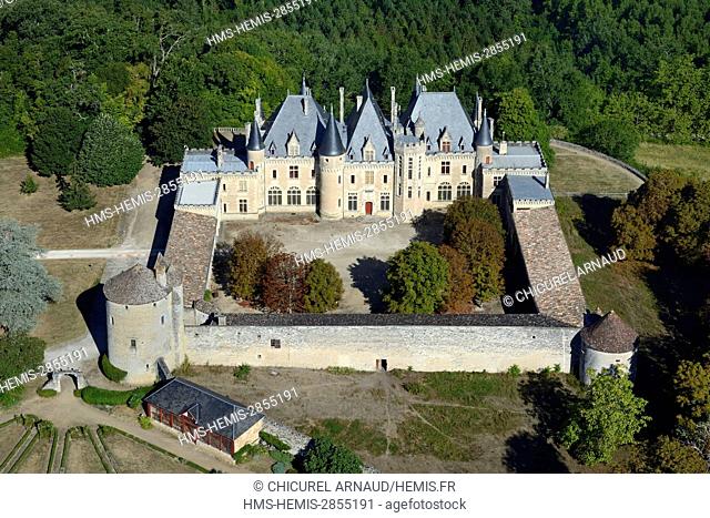 France, Dordogne, Saint Michel de Montaigne, the castle of the french writer Montaigne lived, rebuilt during the late XIX th century and where only the tower on...