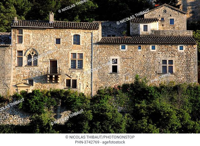 France, Provence Alpes Cote d'Azur, department of Vaucluse (84), Natural park of Luberon, Oppede le Vieux