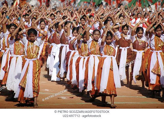 Panjim Goa, India: girls in traditional clothes dancing during the Republic Day's commemoration January 26th