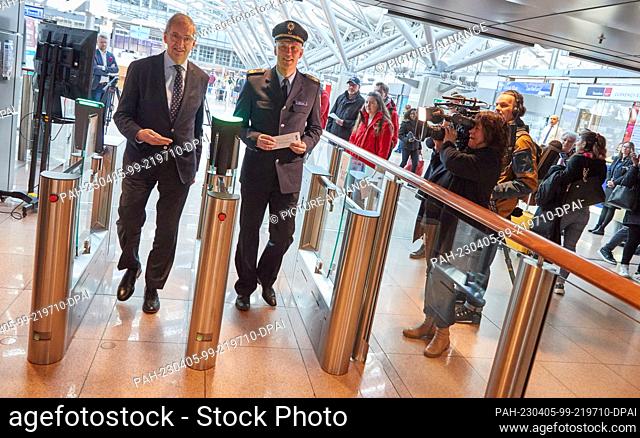 05 April 2023, Hamburg: Michael Eggenschwiler (l), CEO of Hamburg Airport, and Michael Schuol, President of the Federal Police Headquarters Hanover
