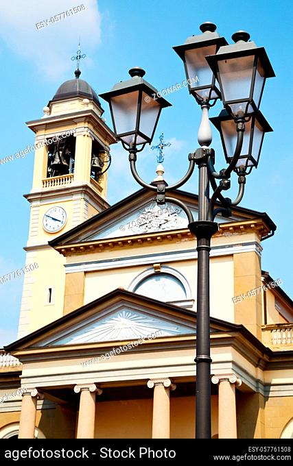 building old architecture in italy europe milan religion   and sunlight