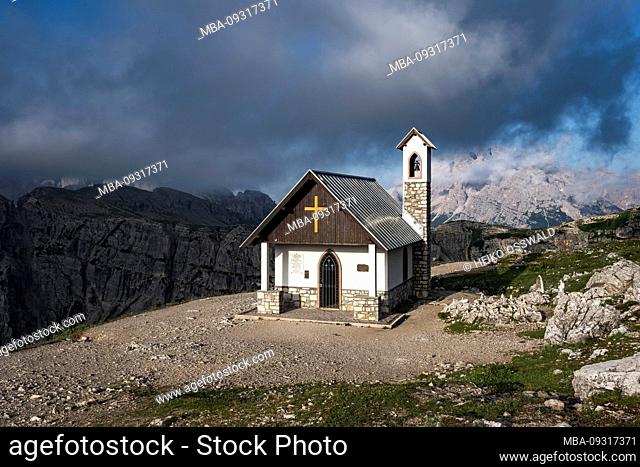 Three Peaks Chapel, Cappella degli Alpini, Tre Cime Di Lavaredo, Dolomites, South Tyrol, Italy, Europe