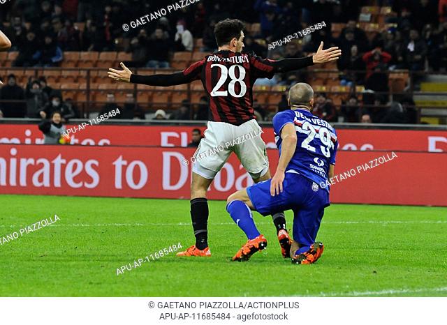 2015 Serie A League AC Milan v Sampdoria UC Nov 28th. 28.11.2015. Milan, Italy. Giacomo Bonaventura of AC Milan claims he was pulled back by De Silvestri during...