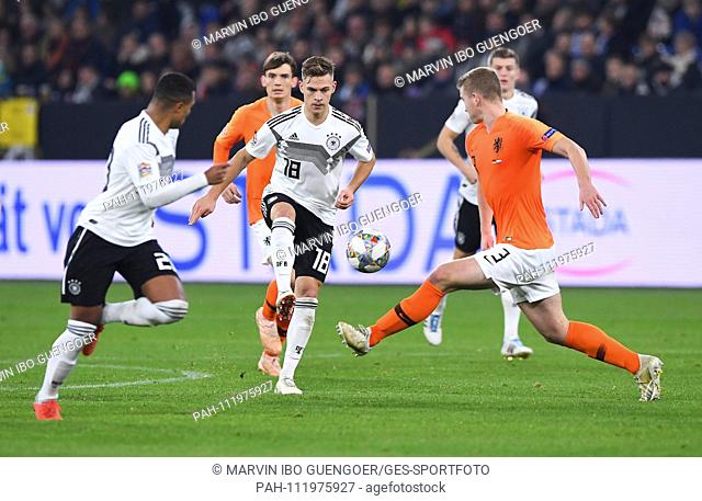 duels, duel between Serge Gnabry (Germany), Joshua Kimmich (Germany) and Matthijs de Ligt (Netherlands). GES / Football / Nations League: Germany - Netherlands