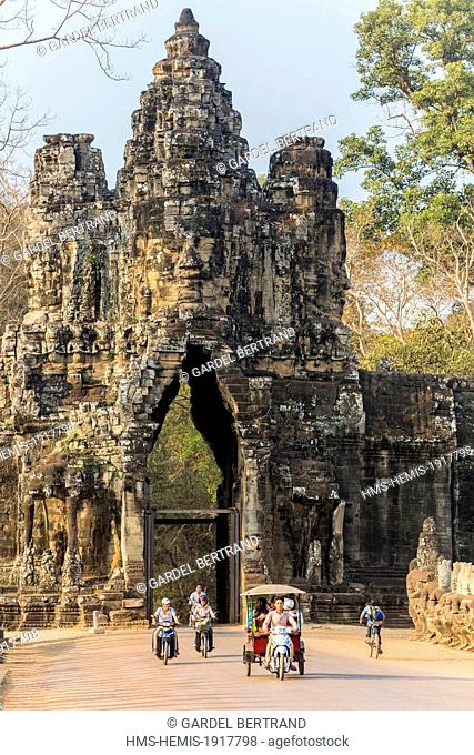 Cambodia, Siem Reap, Angkor temple complex, site listed as World Heritage by UNESCO, ancient city of Angkor Thom, the South Gate