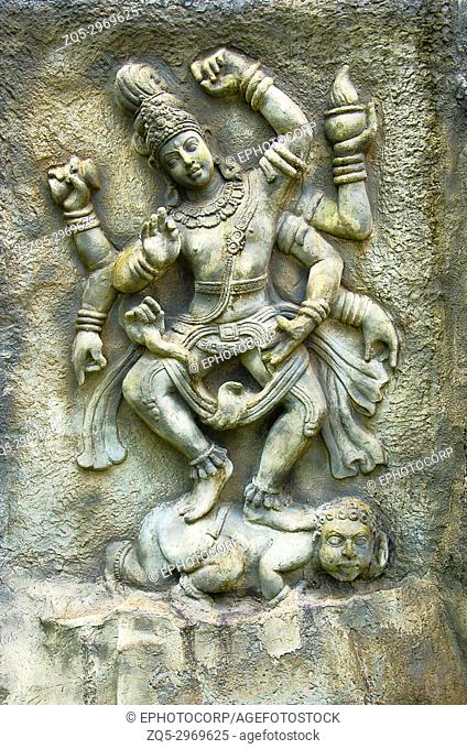 Carved idol of Lord Shiva, Sant Darshan Museum, Hadashi, Maharashtra, India