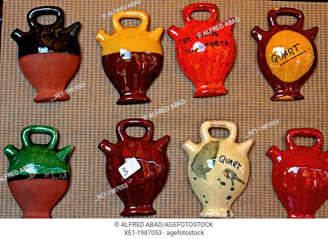 magnets, ceramic drinking jugs