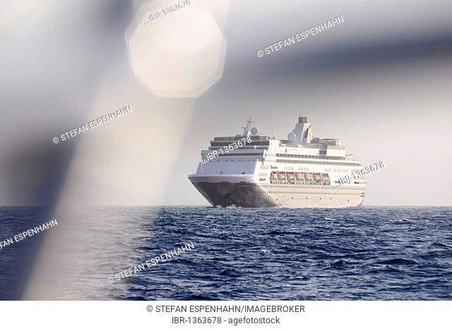 Cruise ship MS Statendam, San Blas Archipelago, Caribbean Sea, Panama, Central America