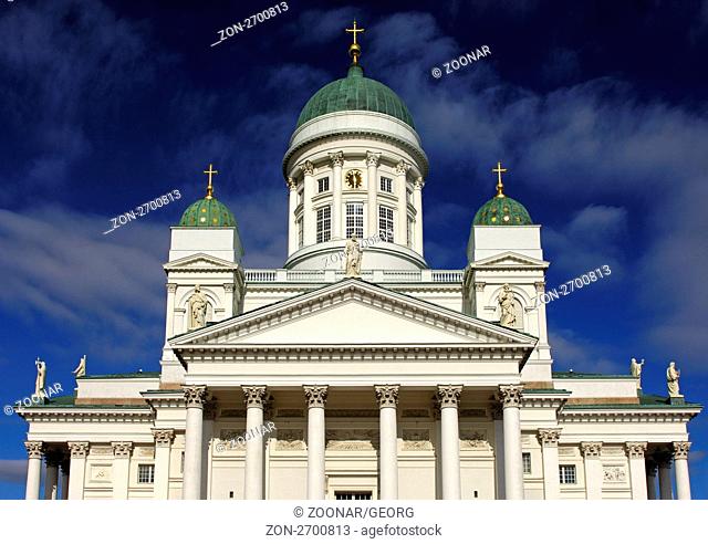 Türme des Doms von Helsinki, Finnland / Towers of the Helsinki Lutheran Cathedral, Helsinki, Finland