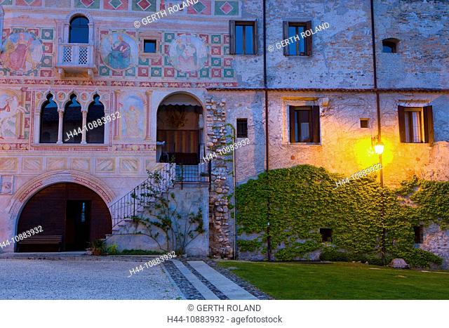 Spilimbergo, Italy, Europe, Friuli-Venezia Giulia, town, city, dusk, lighting, lights, palace, house, home, frescoes