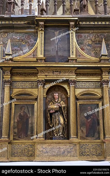altar de Santo Domingo de Silos, 1613, madera policromada y estofada, colegiata de Santa María del Mercado, Gótico-renacentista, construída entre 1526-1530