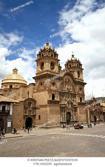 View of the jesuit church 'La Compañia de Jesus' in the city of Cusco, Peru