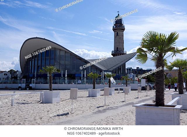 Seaside resort of Warnemuende, Hanseatic City Rostock, Baltic Sea, Mecklenburg-Vorpommern, Germany, Europe
