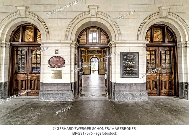 Entrance, historic Dunedin Railway Station, Dunedin, South Island, New Zealand, Oceania