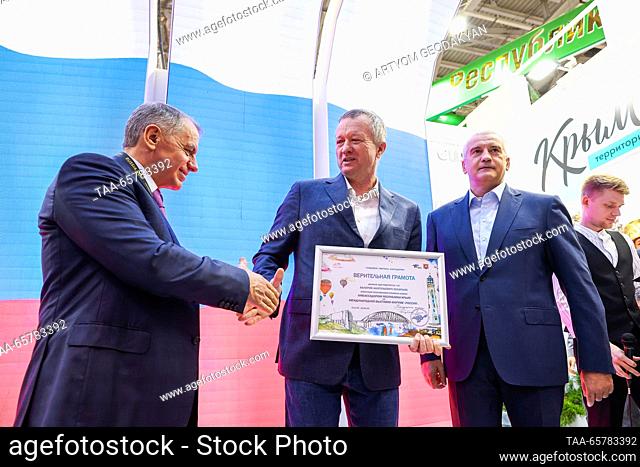 RUSSIA, MOSCOW - DECEMBER 15, 2023: Vladimir Konstantinov (L), Chairman of Crimea's State Council, and Head of Crimea Sergei Aksyonov (R front) pose on Crimea...