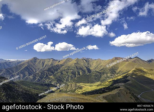 Monteixo peak, Tor valley and the Cabús mountain pass, seen from Pic de la Bassera, in the Alt Pirineu Natural Park (Andorra - Catalonia, Spain, Pyrenees)