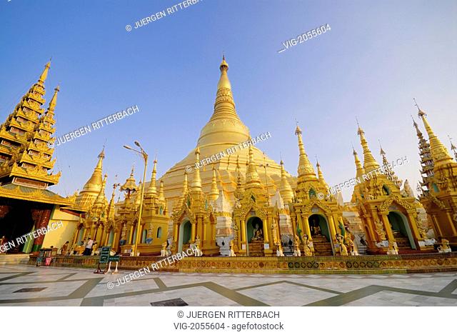 ASIA, MYANMAR, BURMA, BIRMA, YANGON, YANGOON, SHWEDAGON PAGODA, one of the most famous buildings in Myanmar and Asia - YANGON, MYANMAR, 31/03/2010