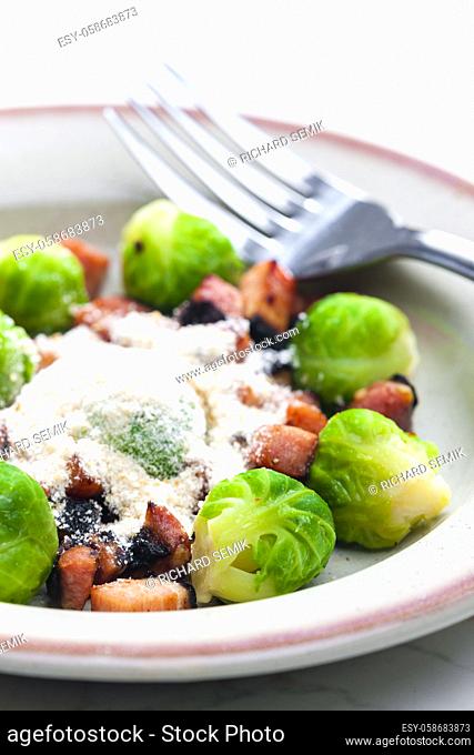 brussels sprout with bacon and parmesan cheese