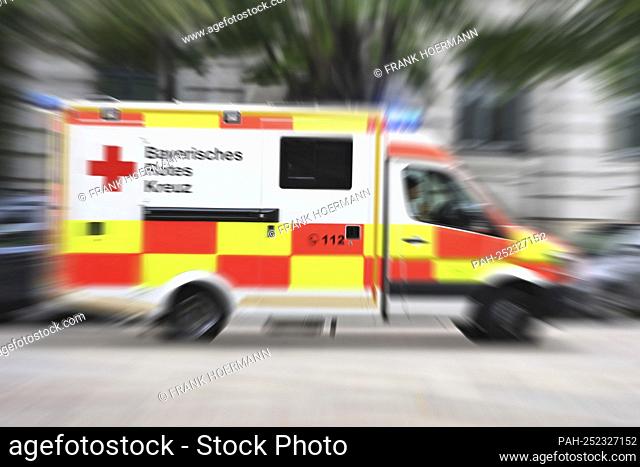 Theme picture, feature: ambulance in action, blue light, Bavarian Red Cross, emergency vehicle, rescue operation, emergency call, emergency, use