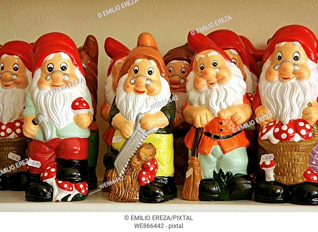 Decorative gnomes for garden in a shop. Verdú, Lleida, Spain