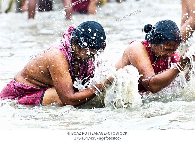 Hindu Pilgrims bathing during the Gangasagar Mela
