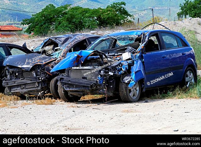 Multiple Cars Collision in High Speed Traffic Accident