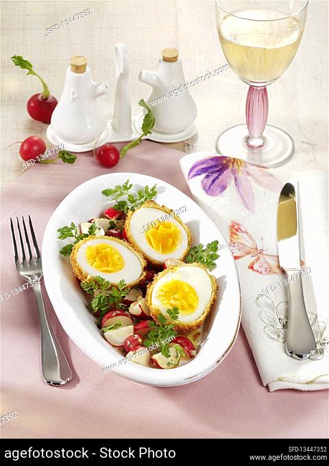 Radish salad with baked eggs