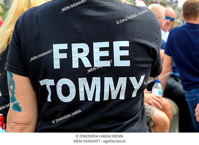 Tens of thousands of protesters demonstrates in Whitehall for the release of political prisoner Tommy Robinson demanding for his release