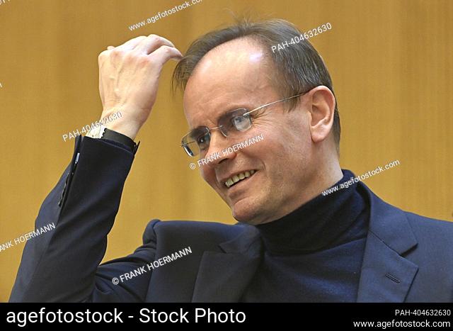 dr Markus BRAUN (defendant and ex-management chairman wirecard), gesture, single image, cut single motif, portrait, portrait, portrait
