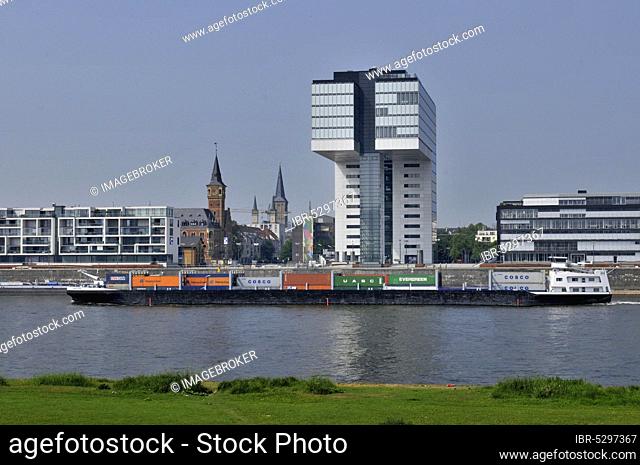 Kranhaus Süd, kai, crane houses, The Bench, cargo ship, Südkai, Rheinauhafen, Cologne, North Rhine-Westphalia, Germany, Europe