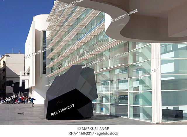 Museu d'Art Contemporani de Barcelona (MACBA), architect Richard Meier, El Raval, Barcelona, Catalonia, Spain, Europe